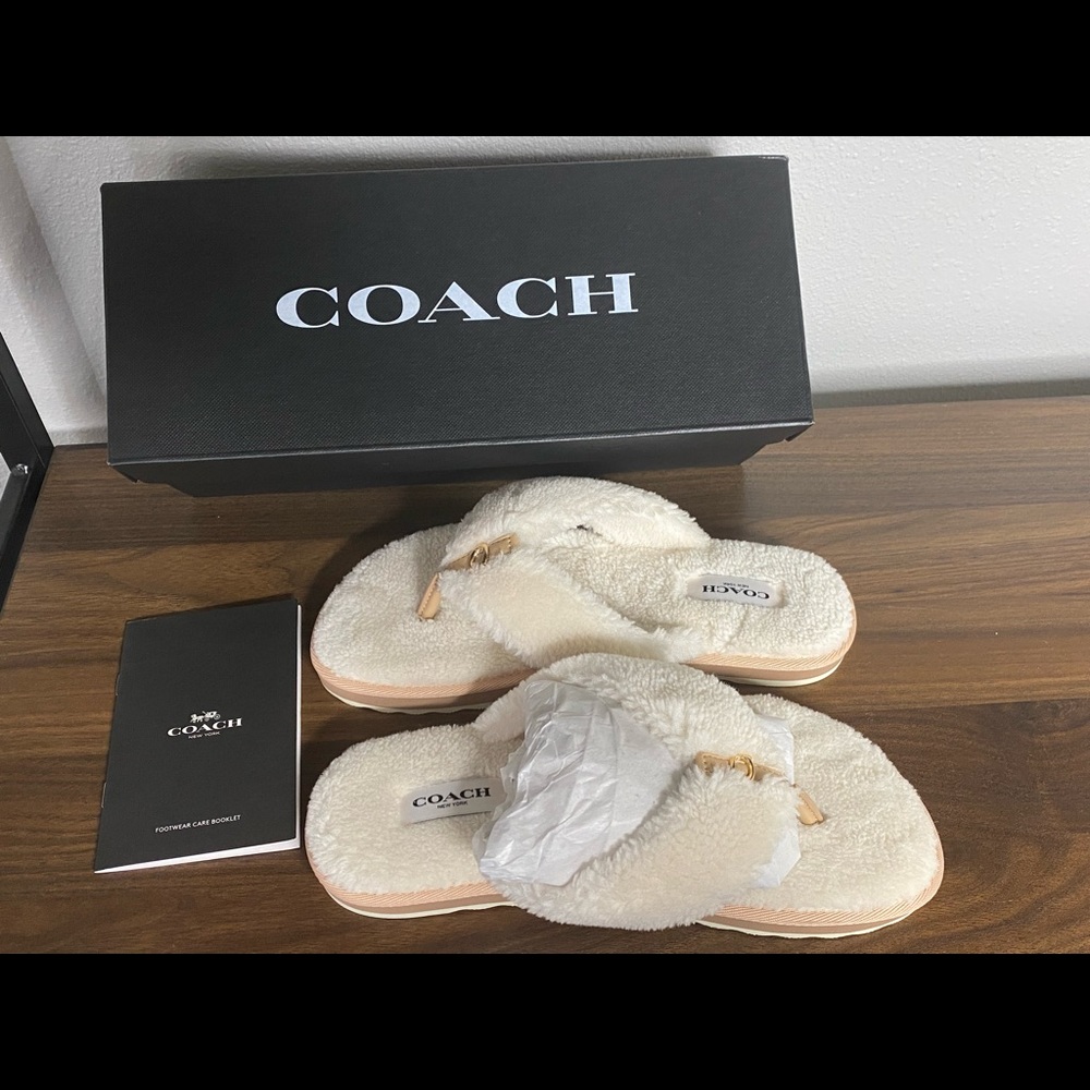 NWT COACH Teddy Plush Flip Flop Sandals Slippers - Picture 7 of 12